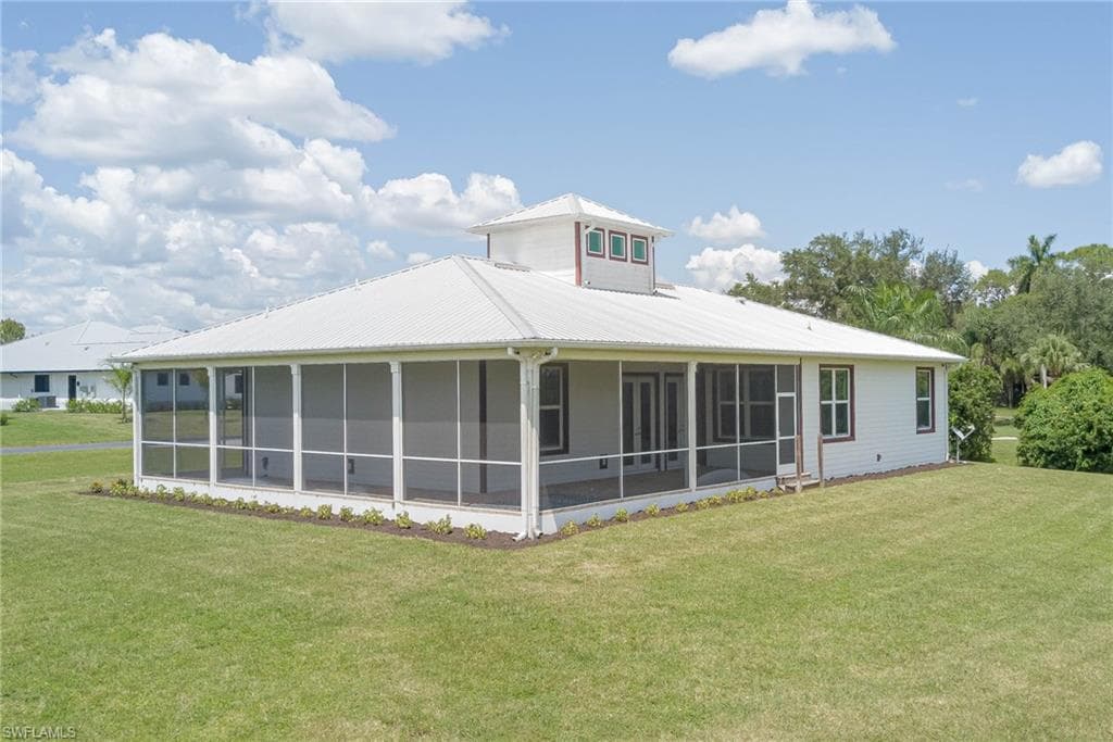 18111 Riverchase CT-33