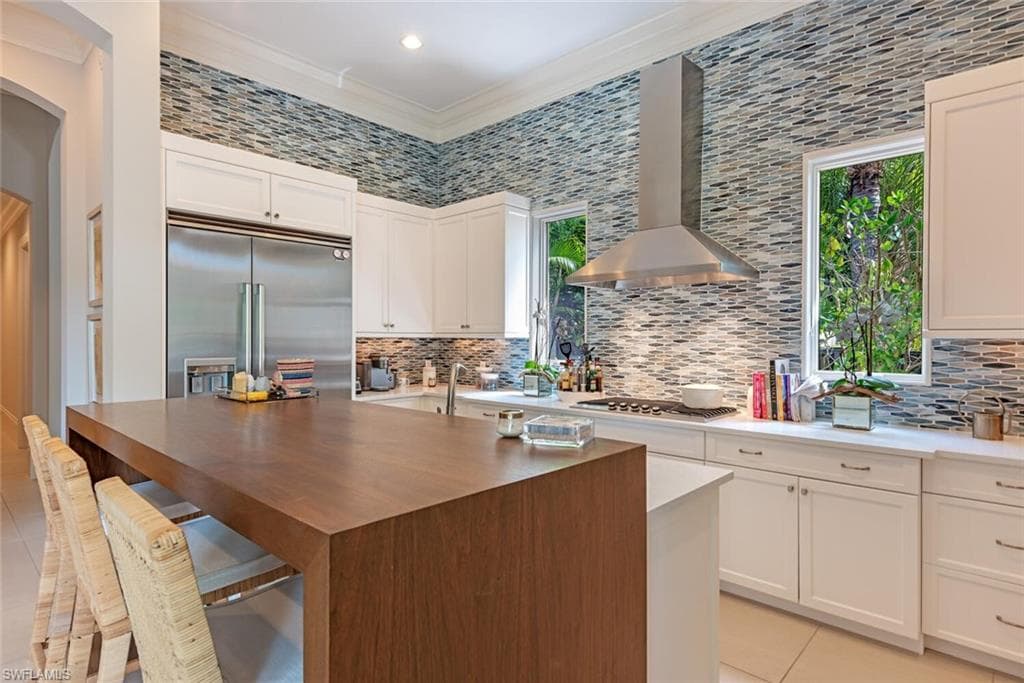2087 RIVOLI CT-7