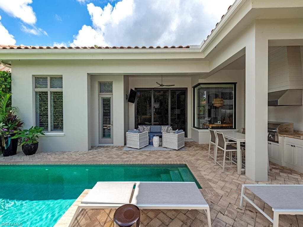 2087 RIVOLI CT-18