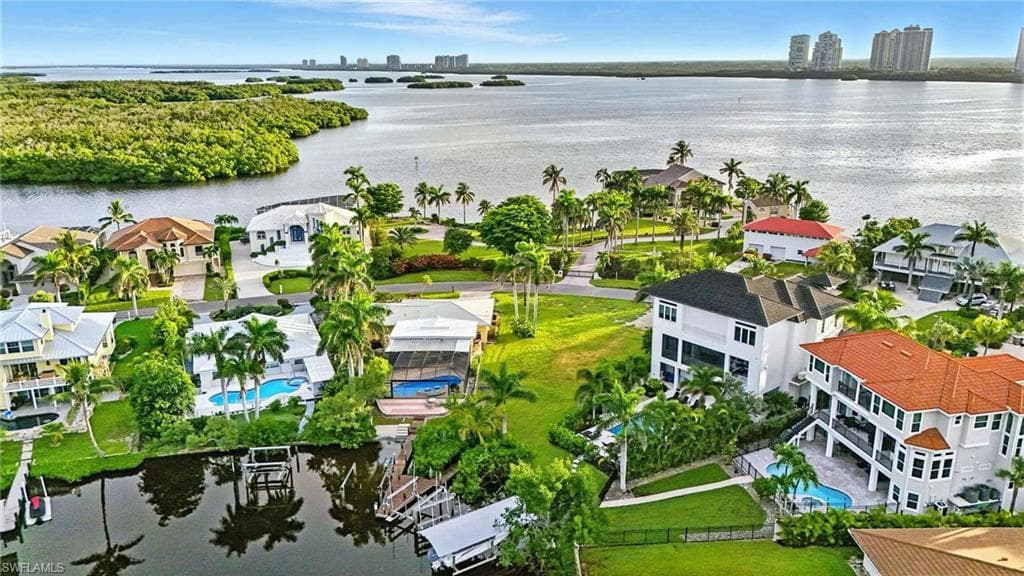 26815 McLaughlin BLVD-11