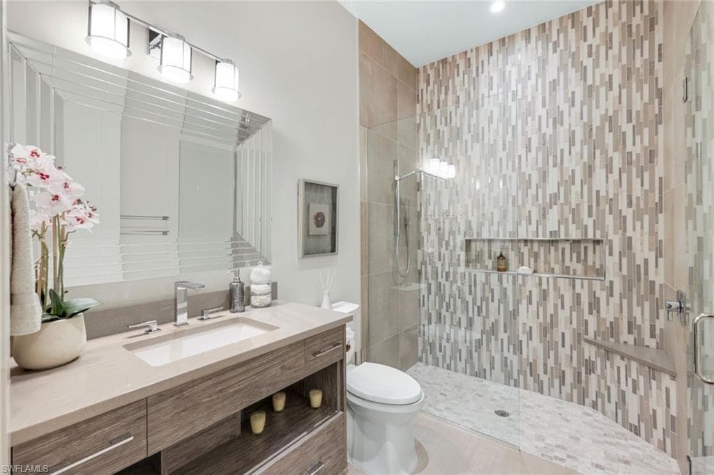 112 Hickory RD-31
