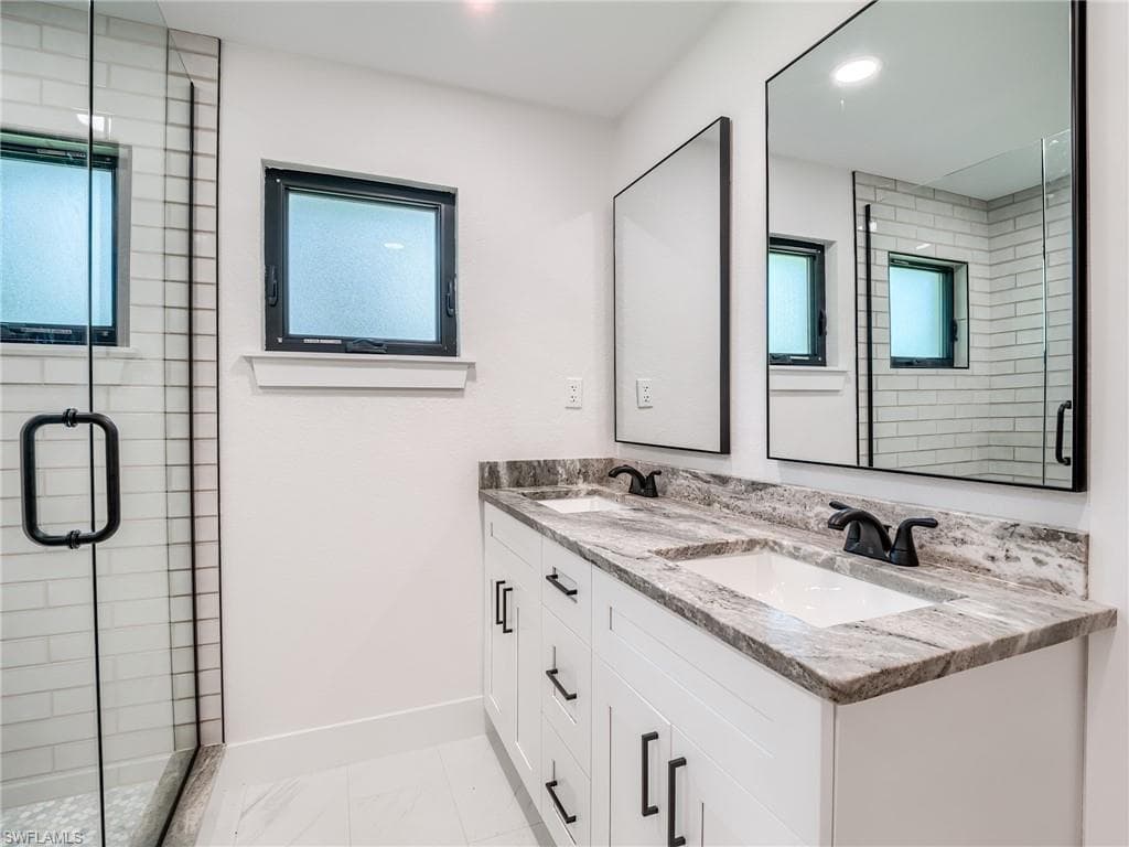 658 Donax ST-9