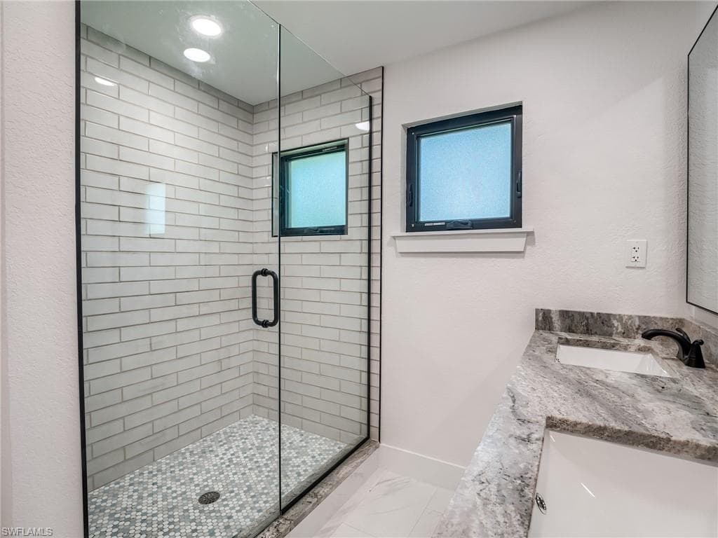 658 Donax ST-10