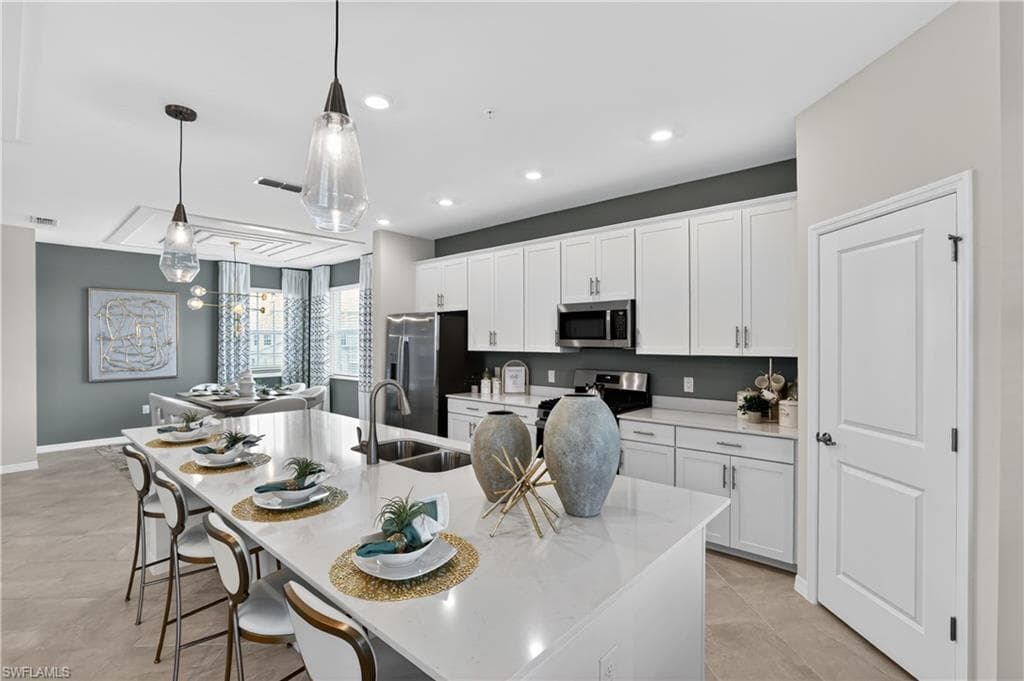 16521 Kingwood LN 2422-10