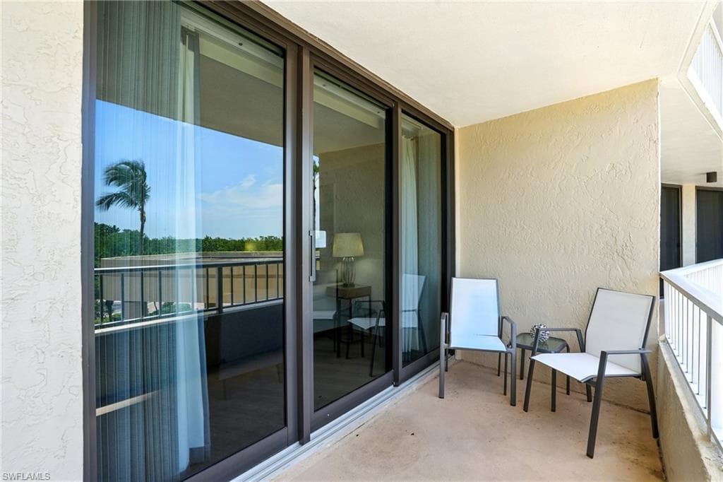 440 Seaview CT 201-27