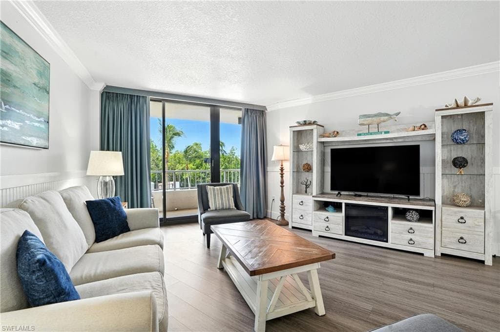 440 Seaview CT 201-10