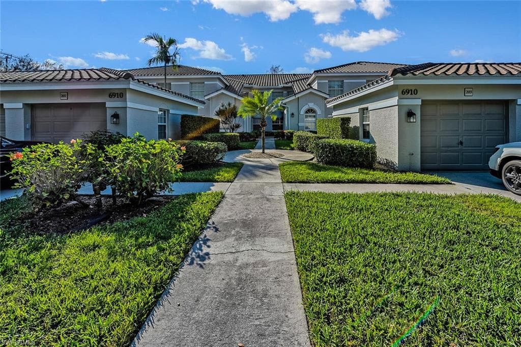 6910 Satinleaf RD N 101-3