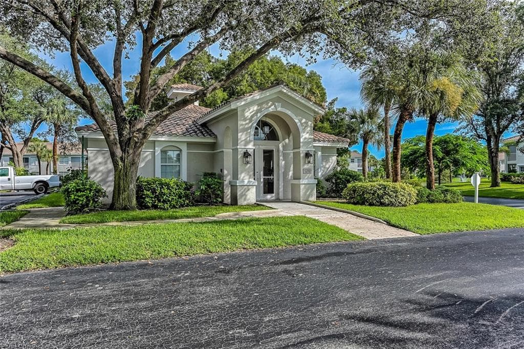 6910 Satinleaf RD N 101-28