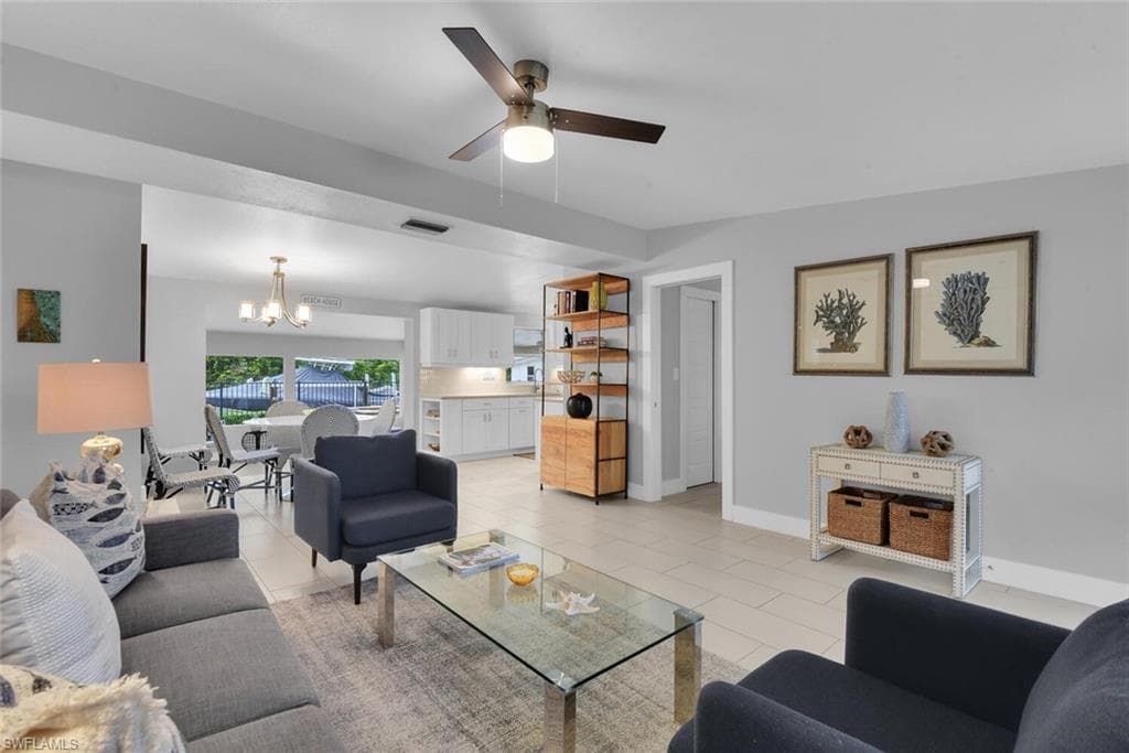 2048 Harbor LN-3