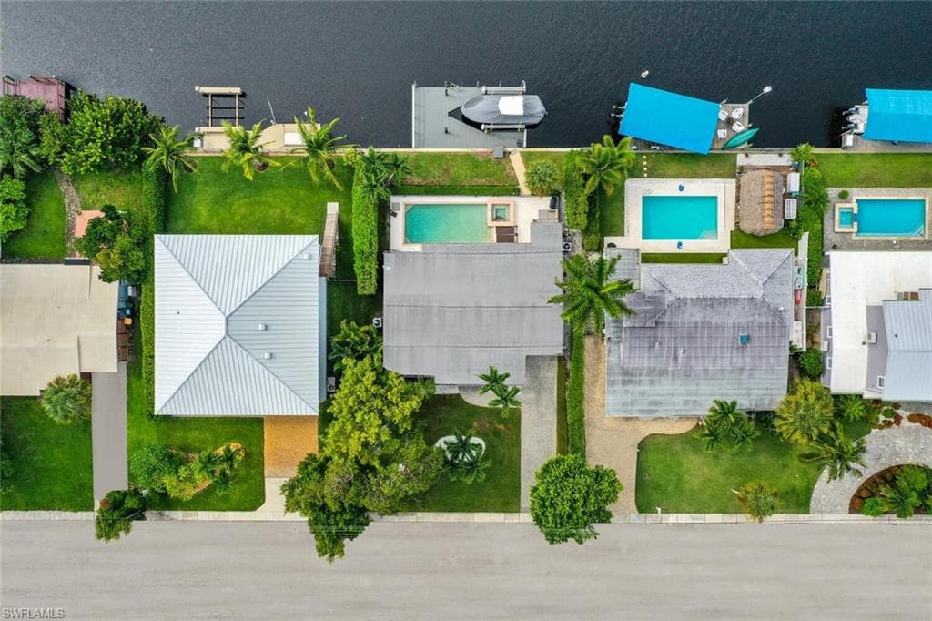 2048 Harbor LN-34