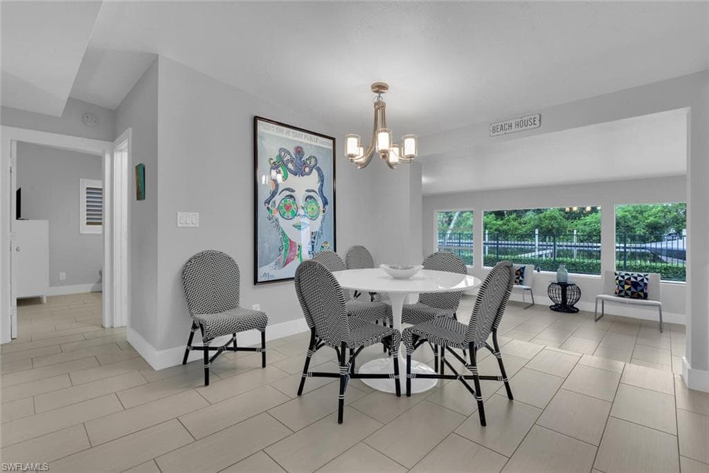 2048 Harbor LN-10