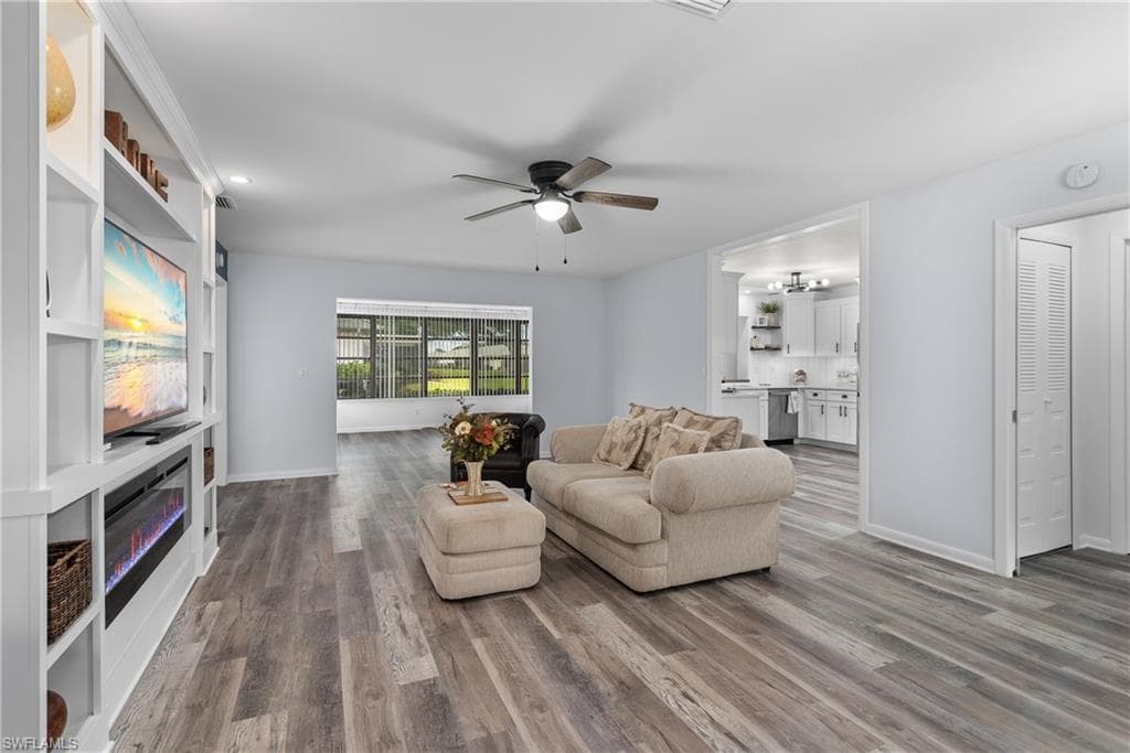 7084 E Brandywine CIR-5