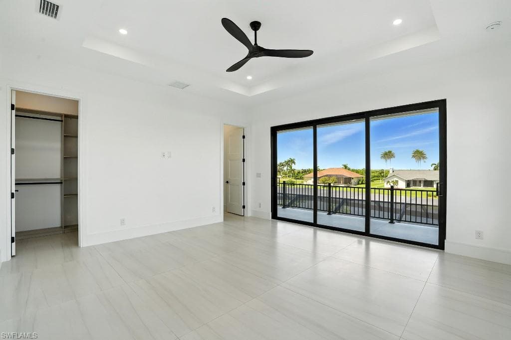 11853 Princess Grace CT-24