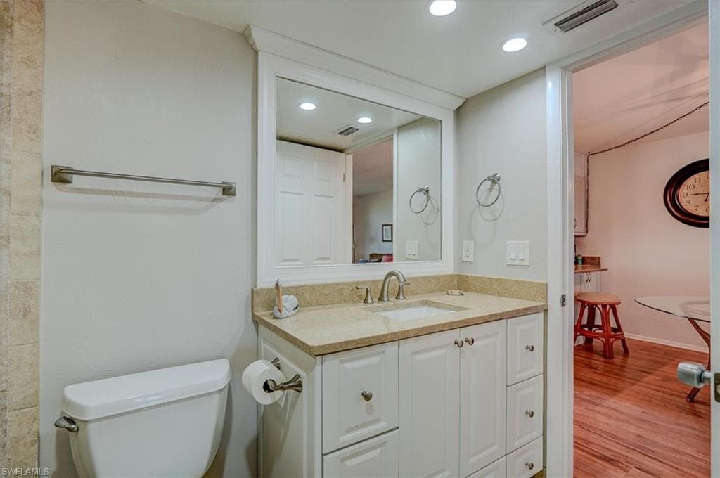 5000 Estero BLVD 203-25
