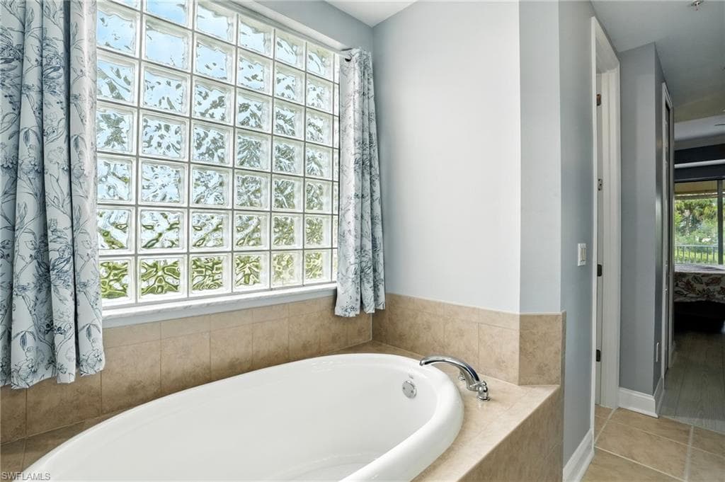 15256 Riverbend BLVD 105-15