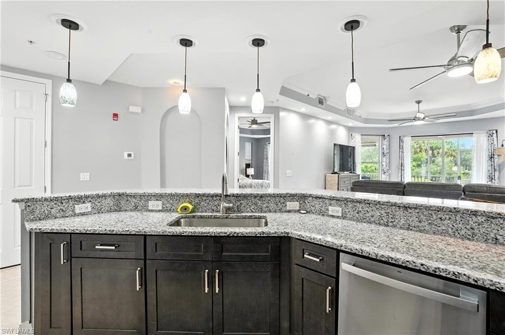 15256 Riverbend BLVD 105-4