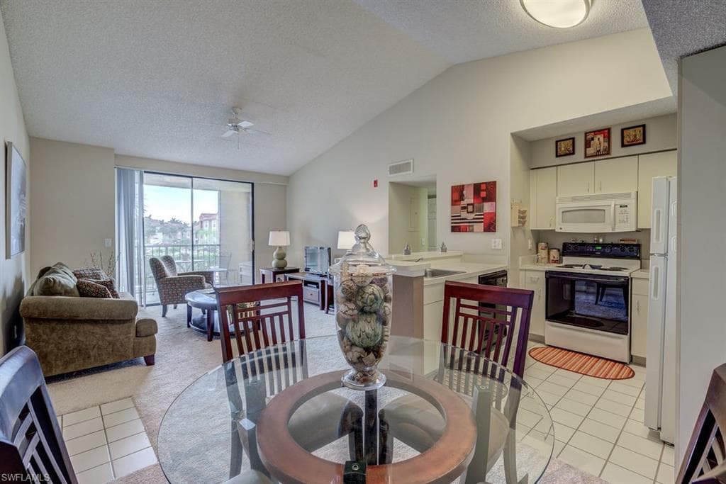 13545 Eagle Ridge DR 827-18