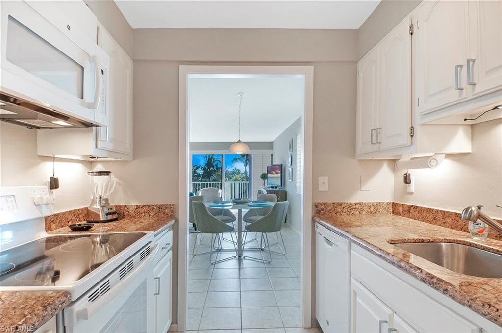 1300 Gulf Shore BLVD N 406-12