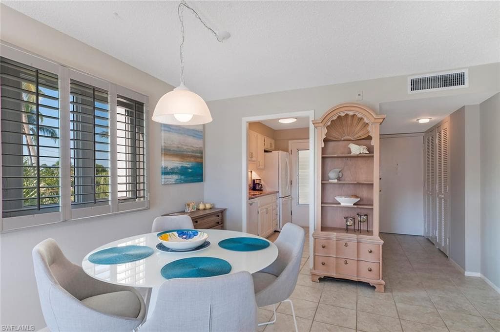 1300 Gulf Shore BLVD N 406-9