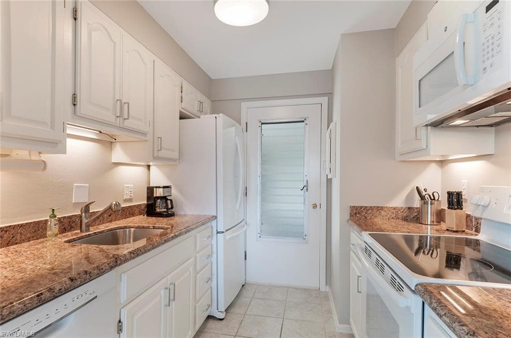 1300 Gulf Shore BLVD N 406-10
