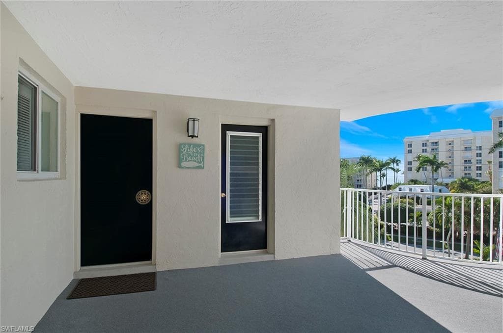 1300 Gulf Shore BLVD N 406-19