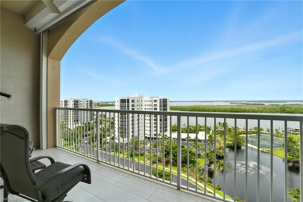 4192 Bay Beach LN PH3-41