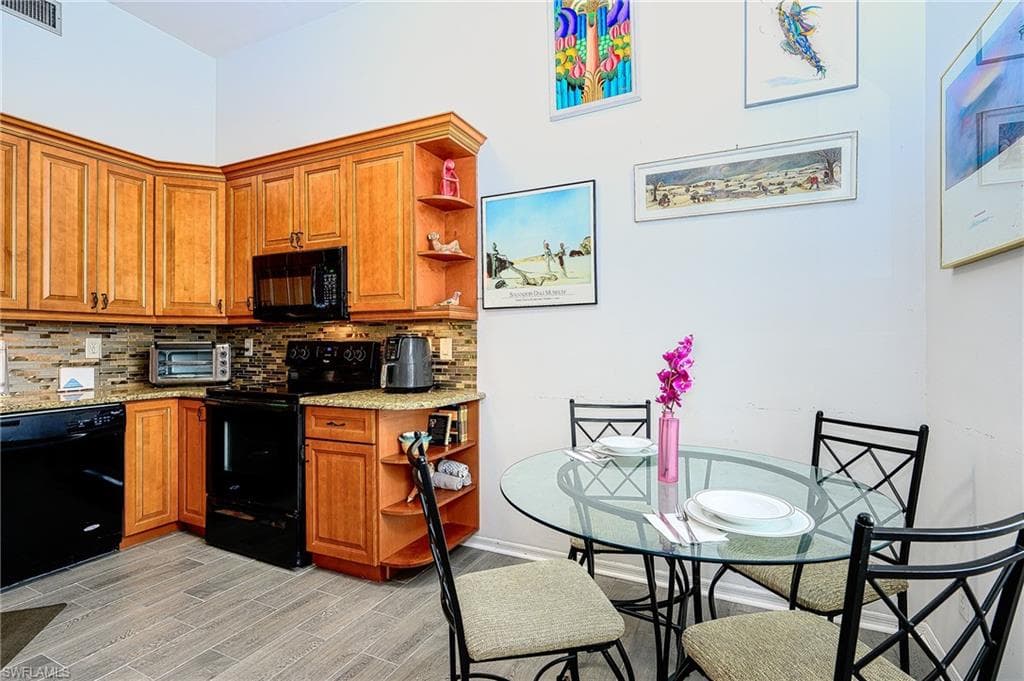 559 Beachwalk CIR U204-13