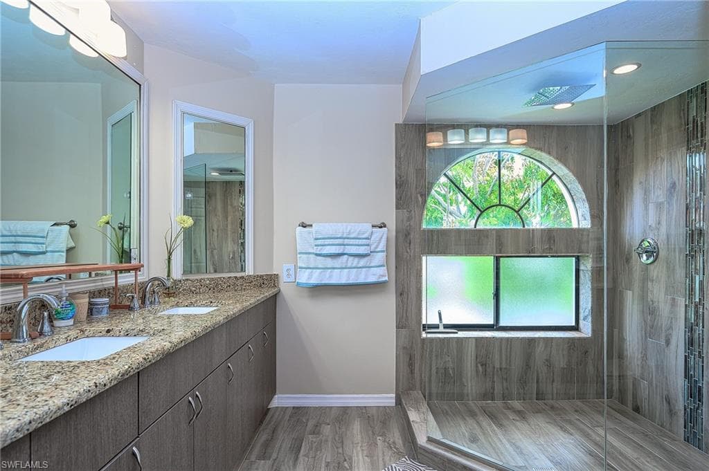 559 Beachwalk CIR U204-17