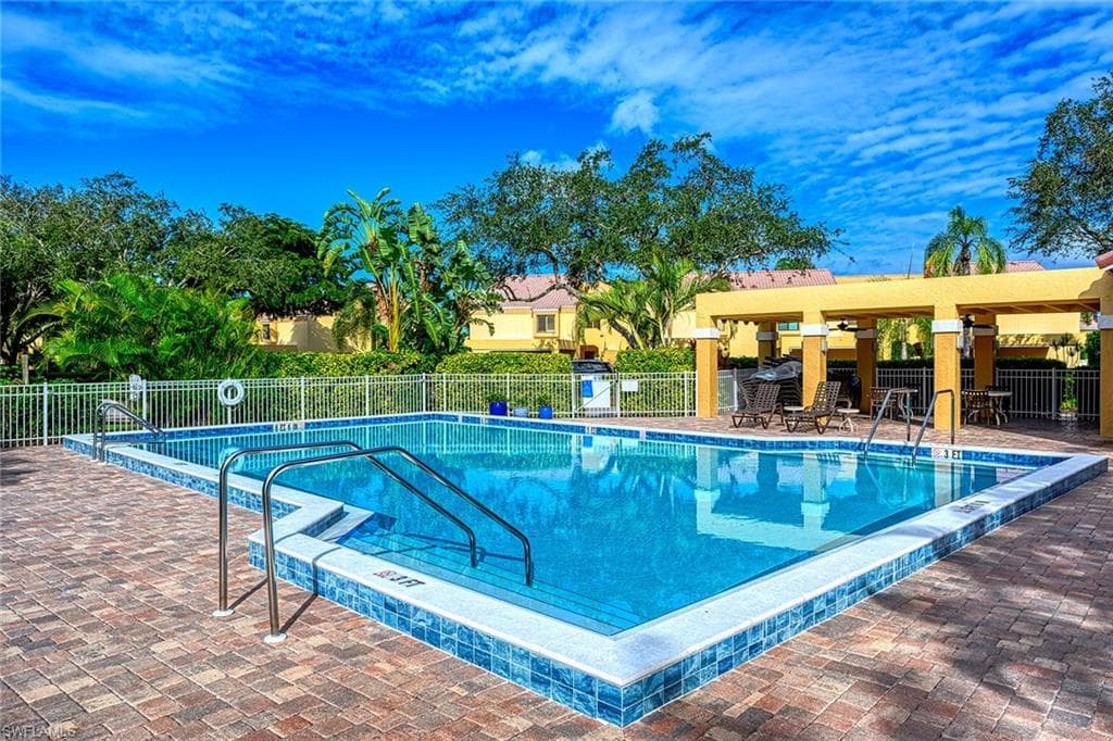 559 Beachwalk CIR U204-28