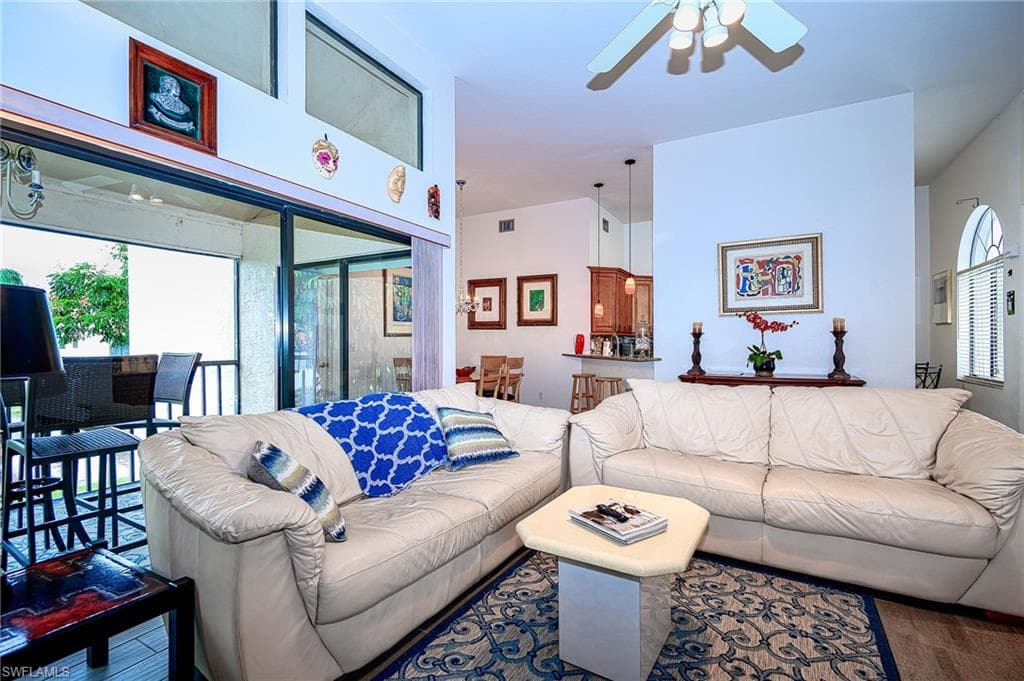 559 Beachwalk CIR U204-5