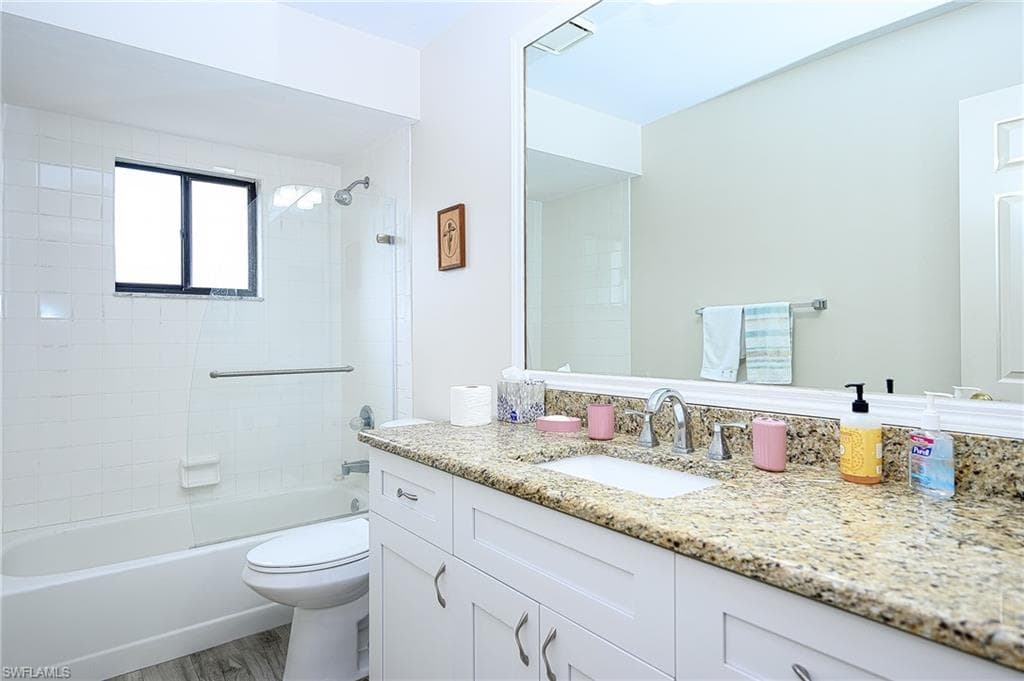 559 Beachwalk CIR U204-20