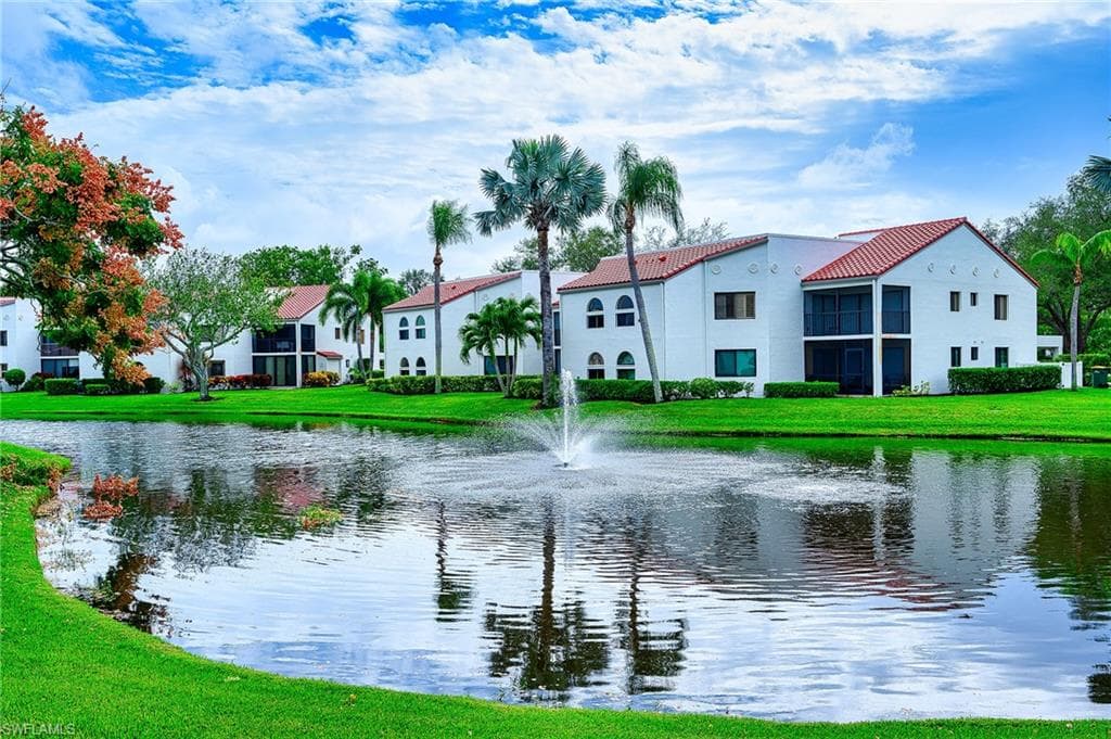 559 Beachwalk CIR U204-4