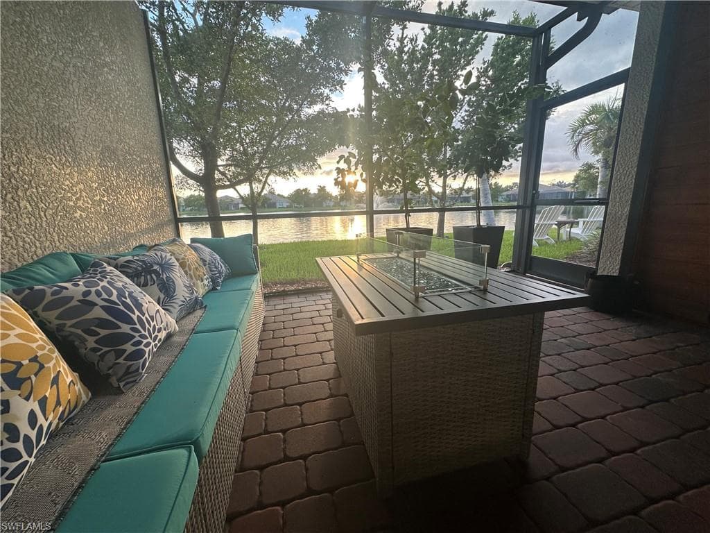 14672 Edgewater CIR-22