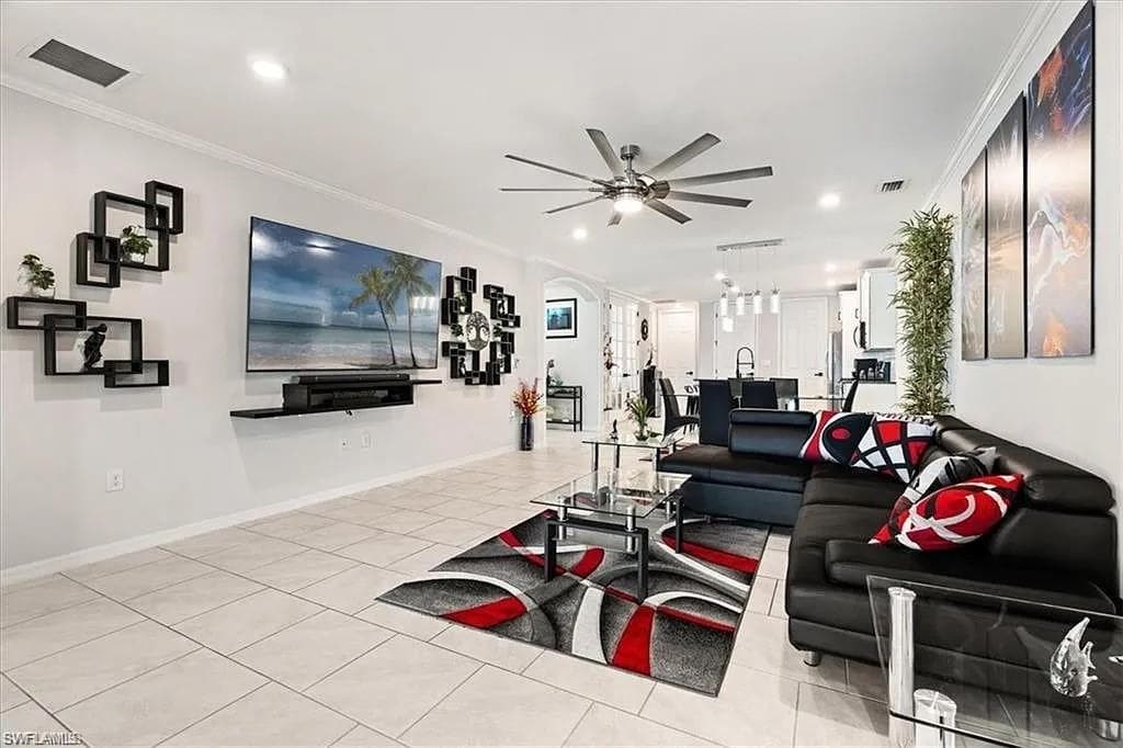 14672 Edgewater CIR-3