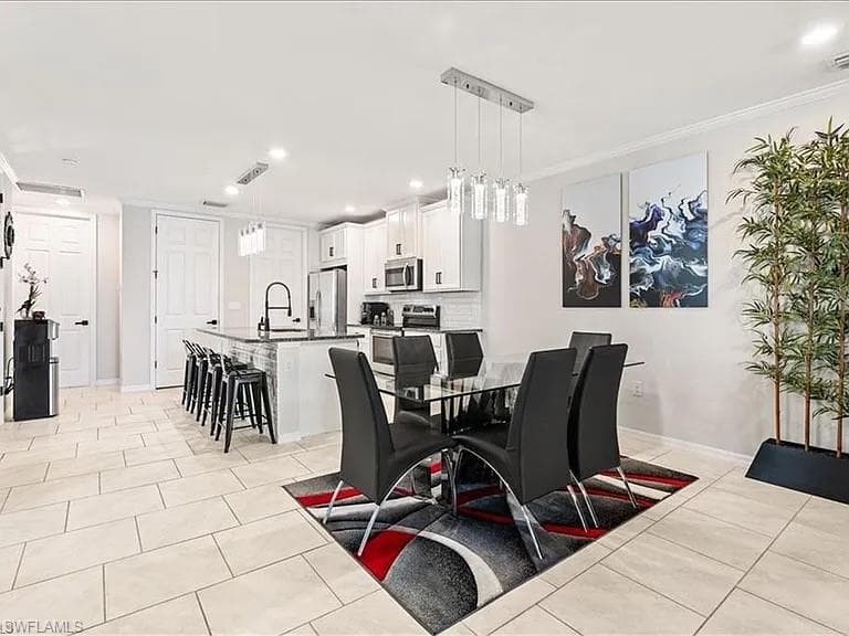 14672 Edgewater CIR-5