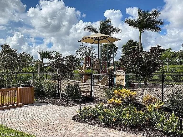 14672 Edgewater CIR-31