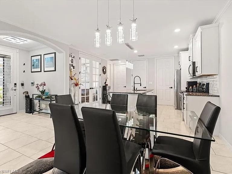14672 Edgewater CIR-8