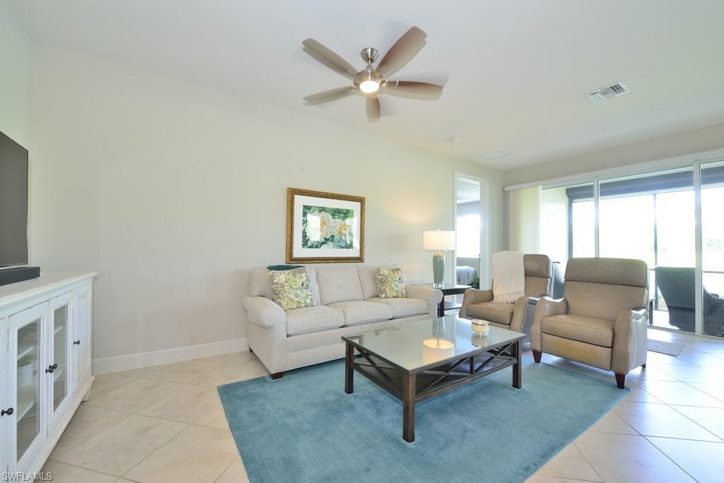 10271 Glastonbury CIR 102-4