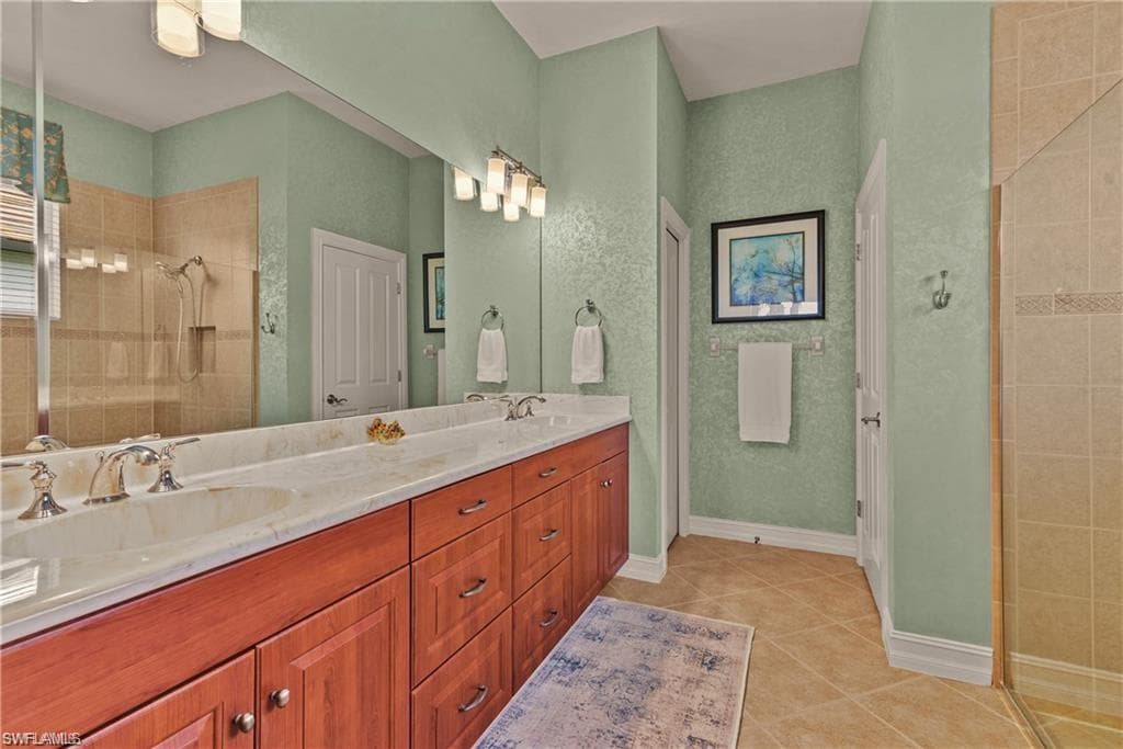3131 Orangetree BEND-13
