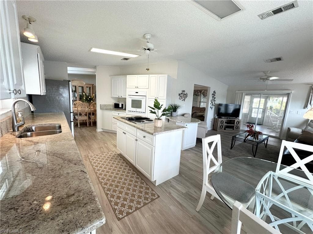 17741 Canal Cove CT-13