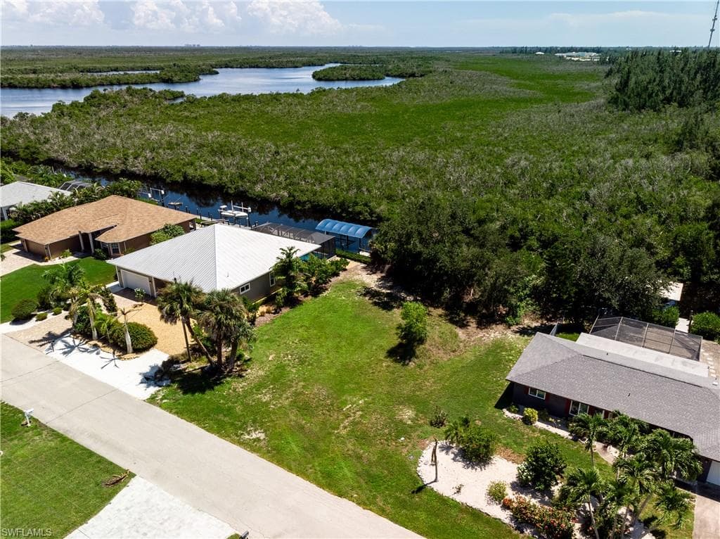 5175 Genesee PKWY-5