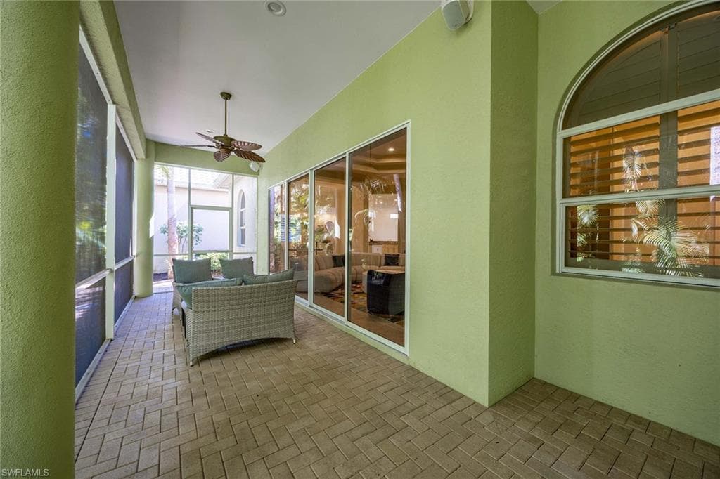 4252 Sanctuary WAY-26