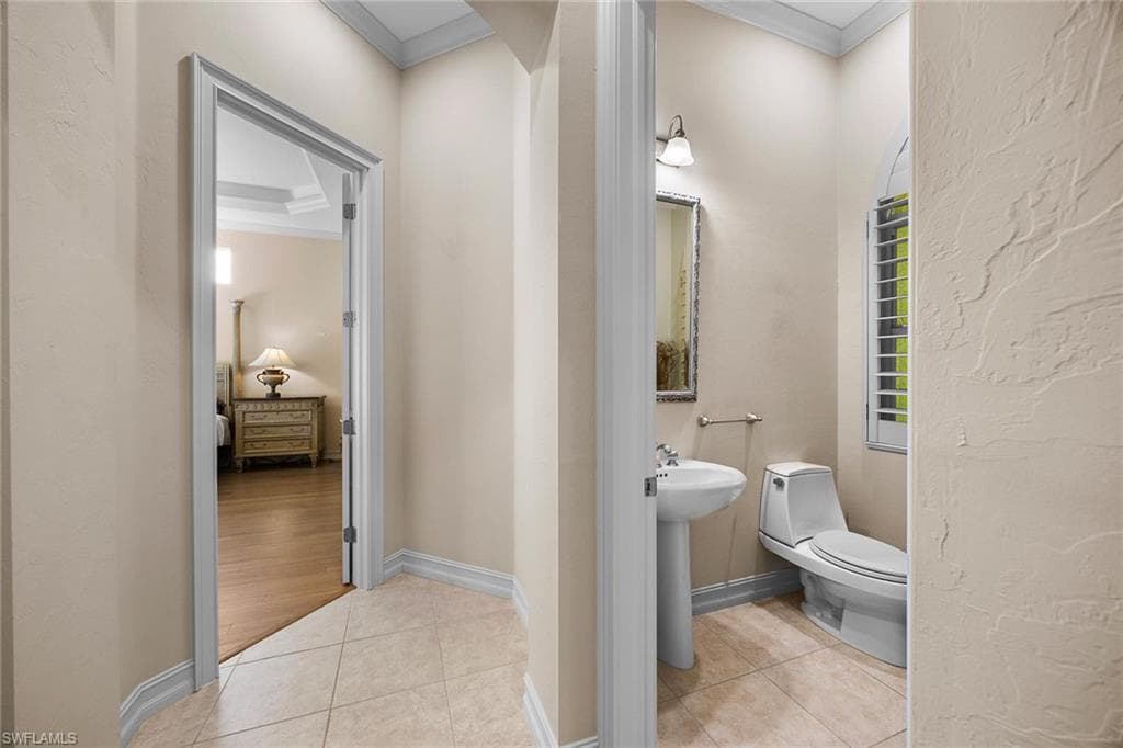 4252 Sanctuary WAY-24