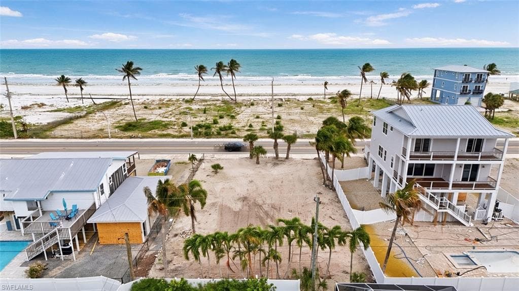 5551 Estero BLVD-12