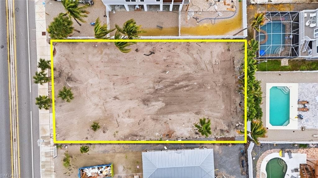 5551 Estero BLVD-10