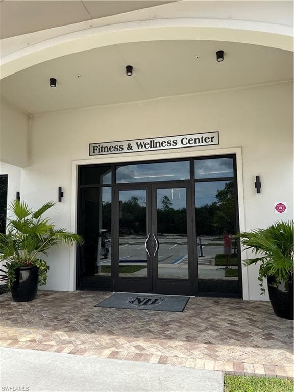 8555 Naples Heritage DR 214-16