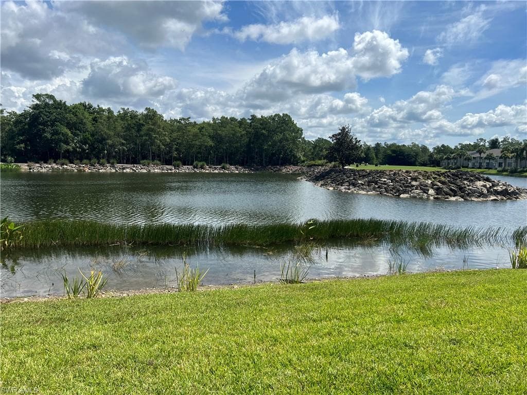 8555 Naples Heritage DR 214-32