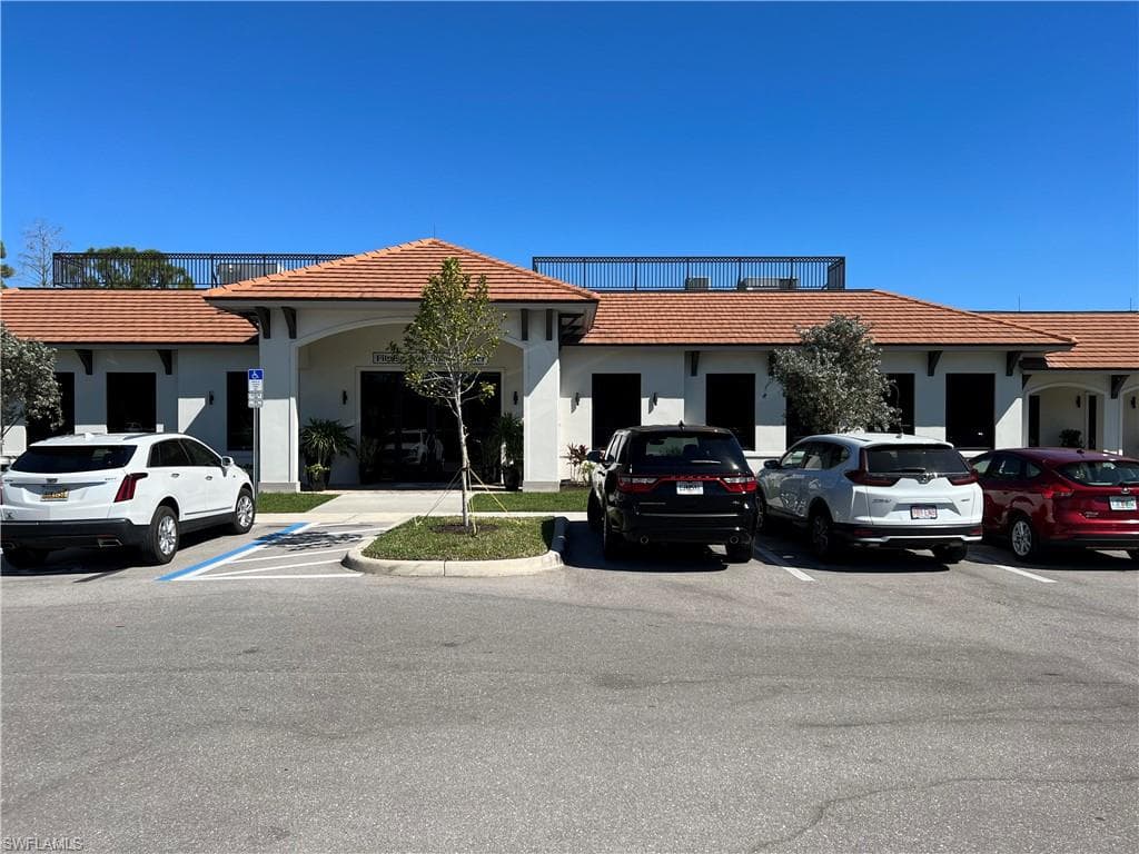 8555 Naples Heritage DR 214-20