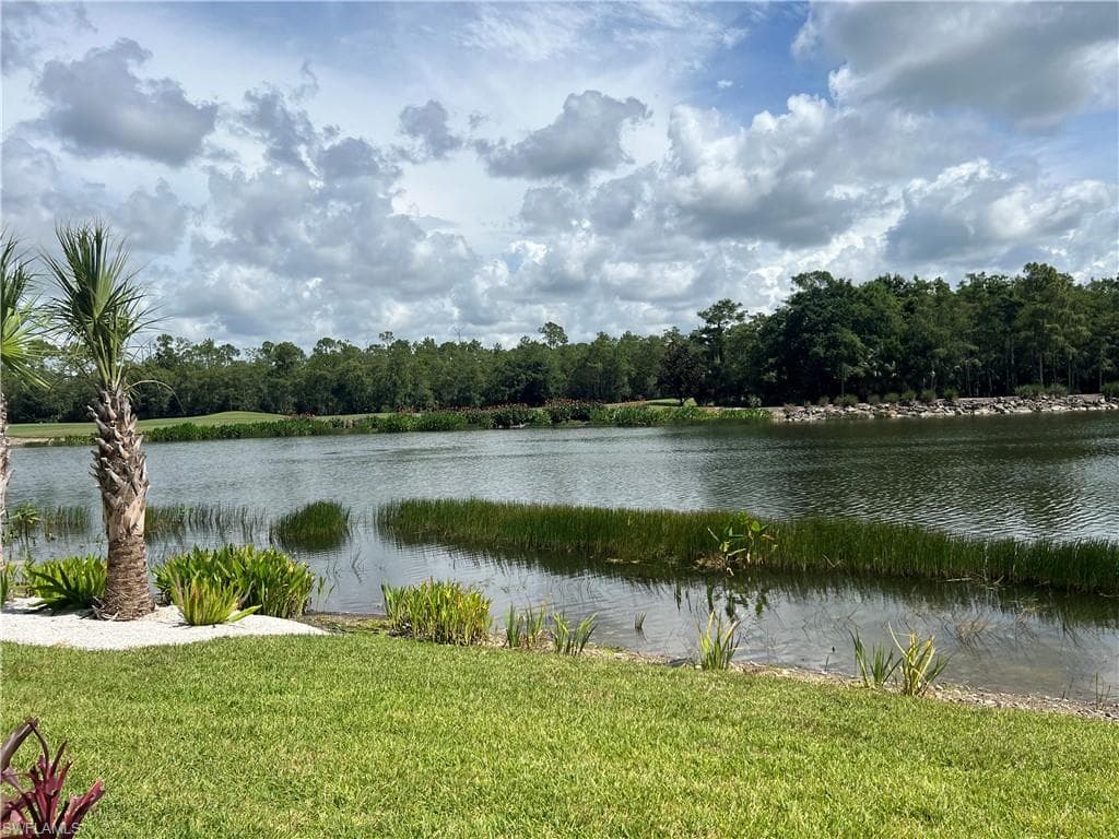 8555 Naples Heritage DR 214-31