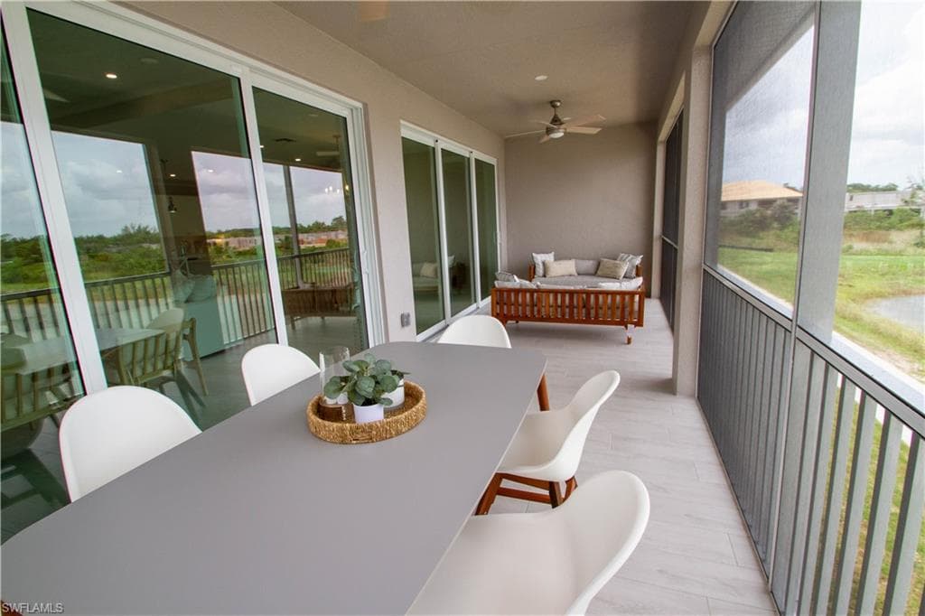 251 Indies DR E 202-38